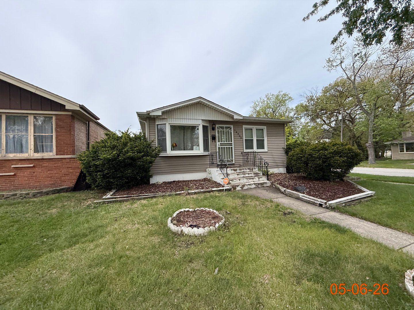 14500 Dobson Avenue — Dolton, IL 60419