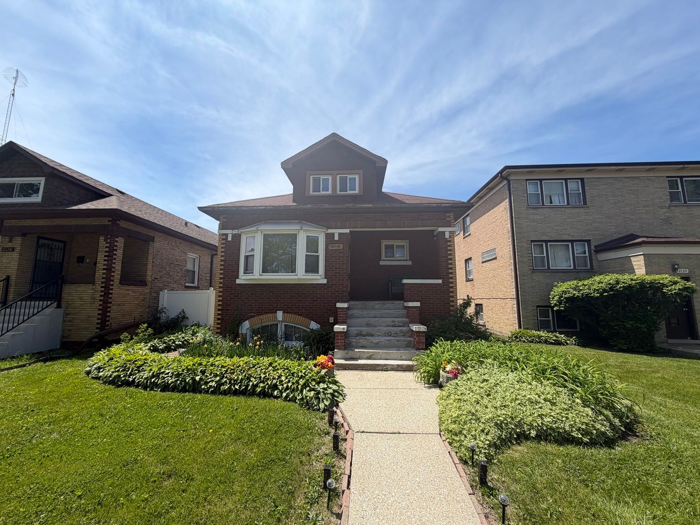2134 S 16th Avenue — Broadview, IL 60155
