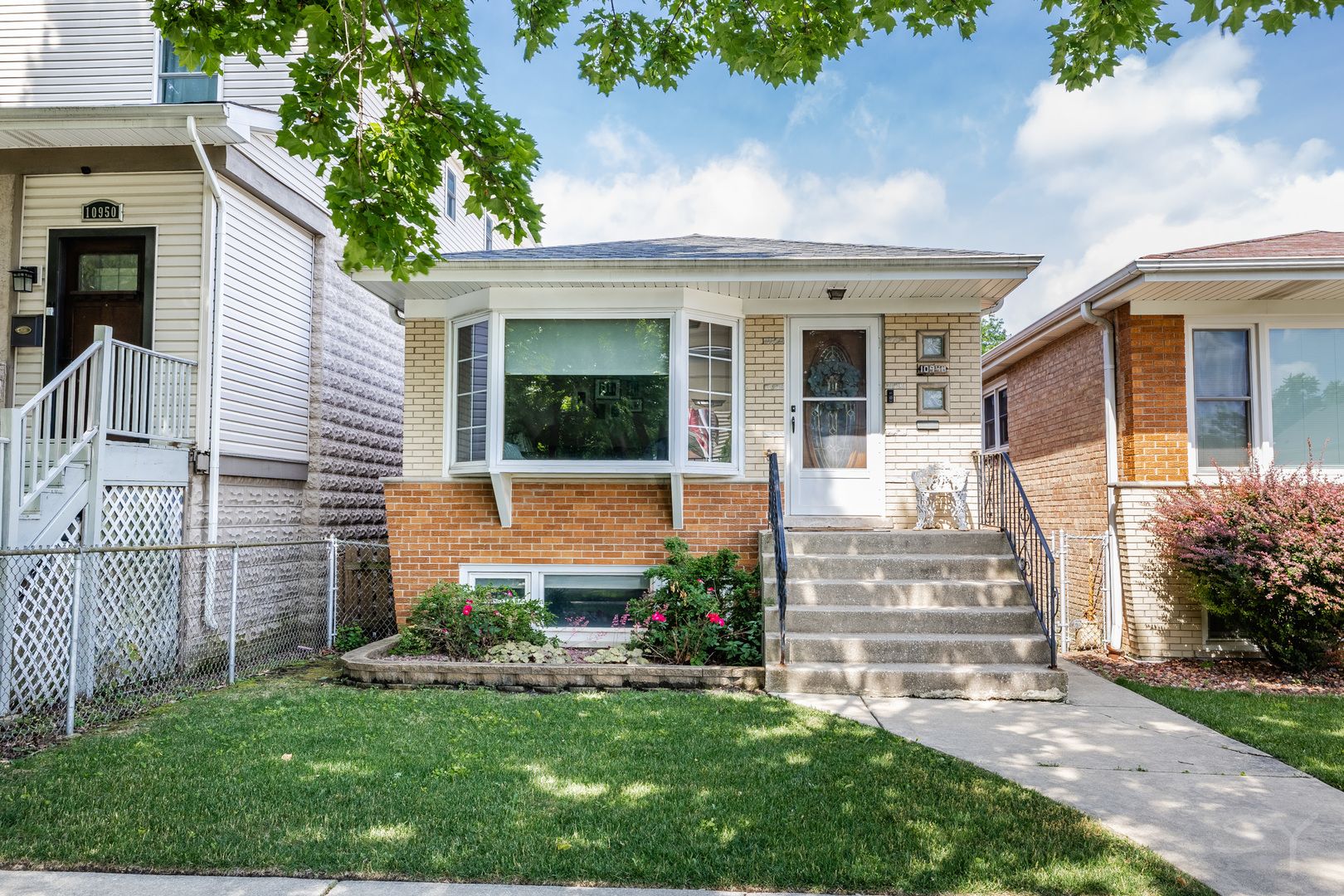10948 S Albany Avenue — Chicago, IL 60655