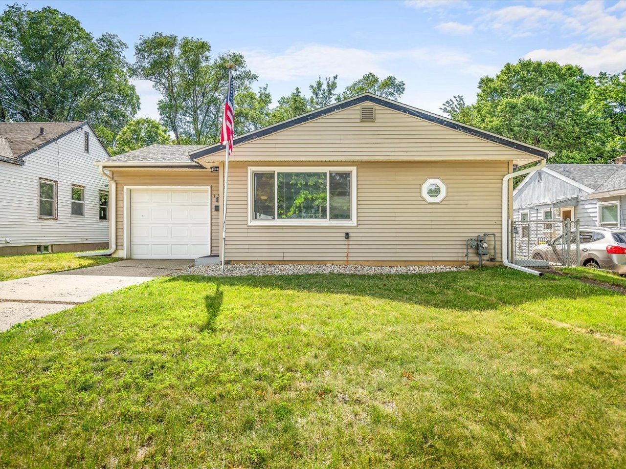 1327 26th Street — Rockford, IL 61108