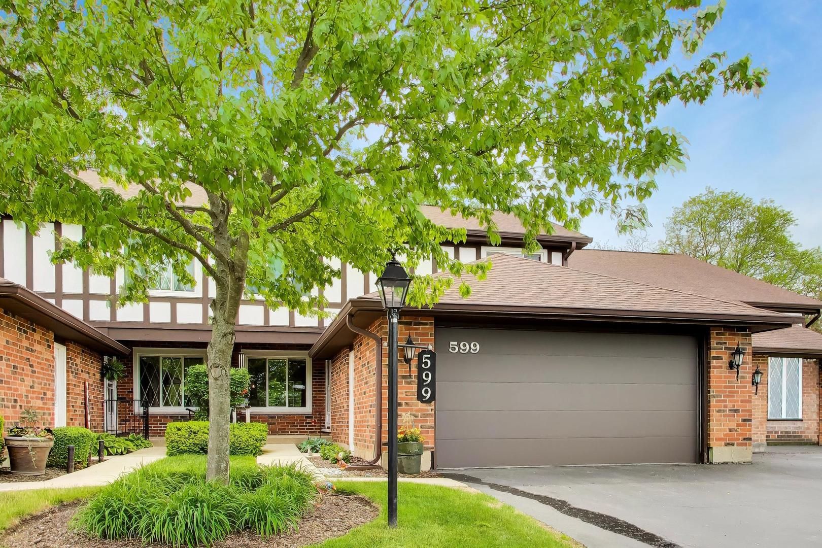 599 Saint Andrews Court — Crystal Lake, IL 60014