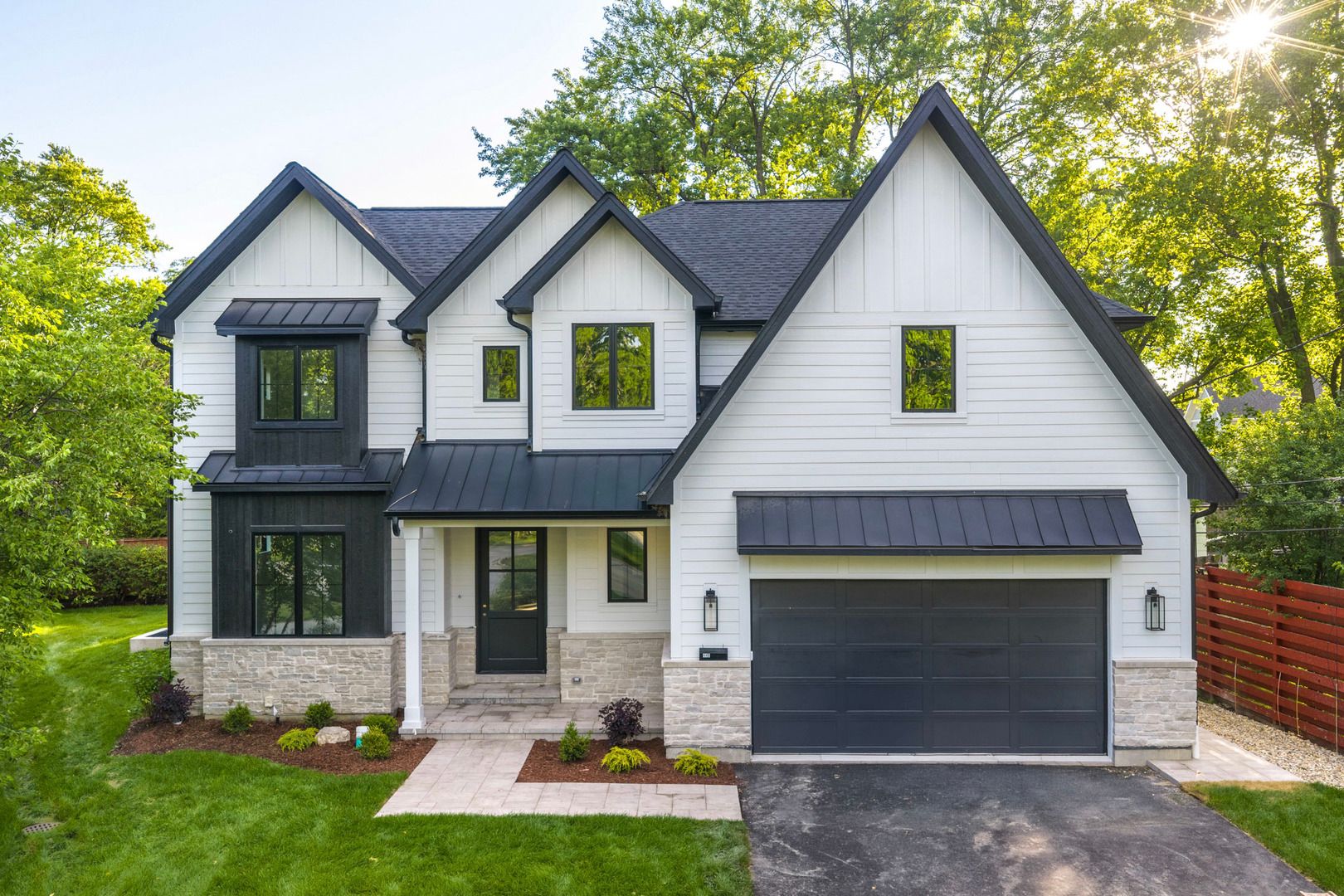 440 Briarhill Road — Glenview, IL 60025