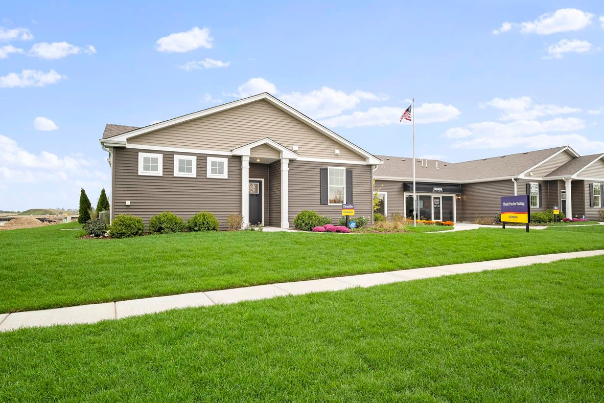 6438 maple glen Drive — Wonder Lake, IL 60097