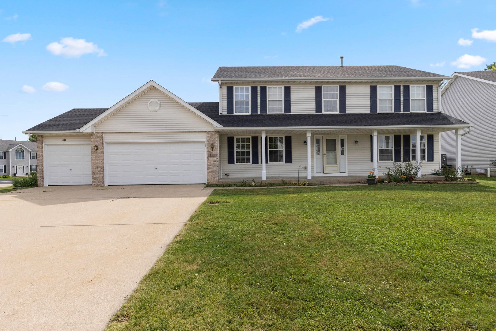 402 Scarlet Oak Drive — Poplar Grove, IL 61065