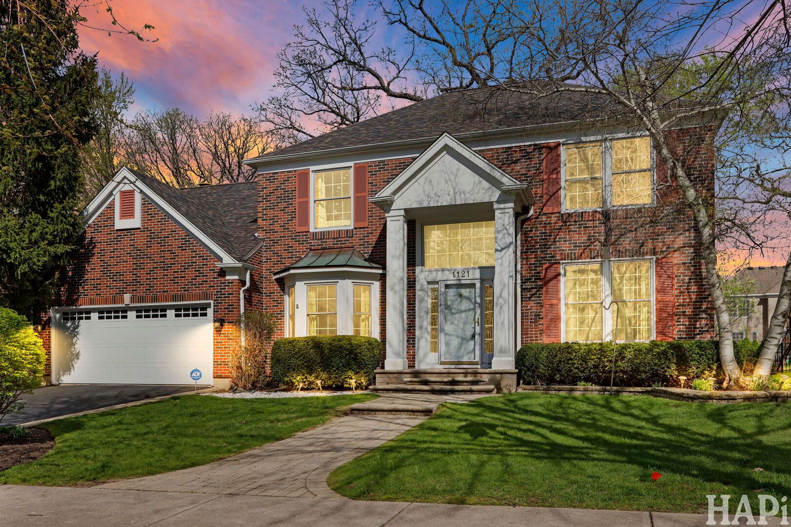 1121 Williamsburg Circle — Grayslake, IL 60030