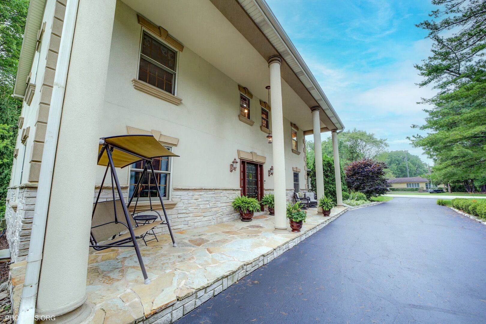 227 Stratford Lane — Inverness, IL 60010