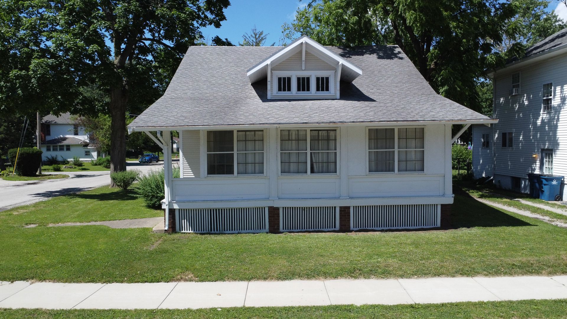 500 E Walnut Street — Watseka, IL 60970