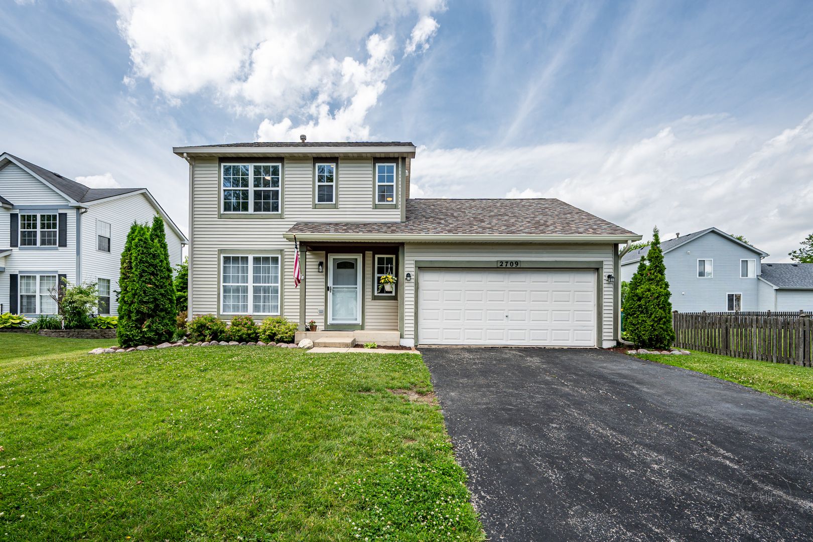 2709 Crested Butte Trail — Plainfield, IL 60586