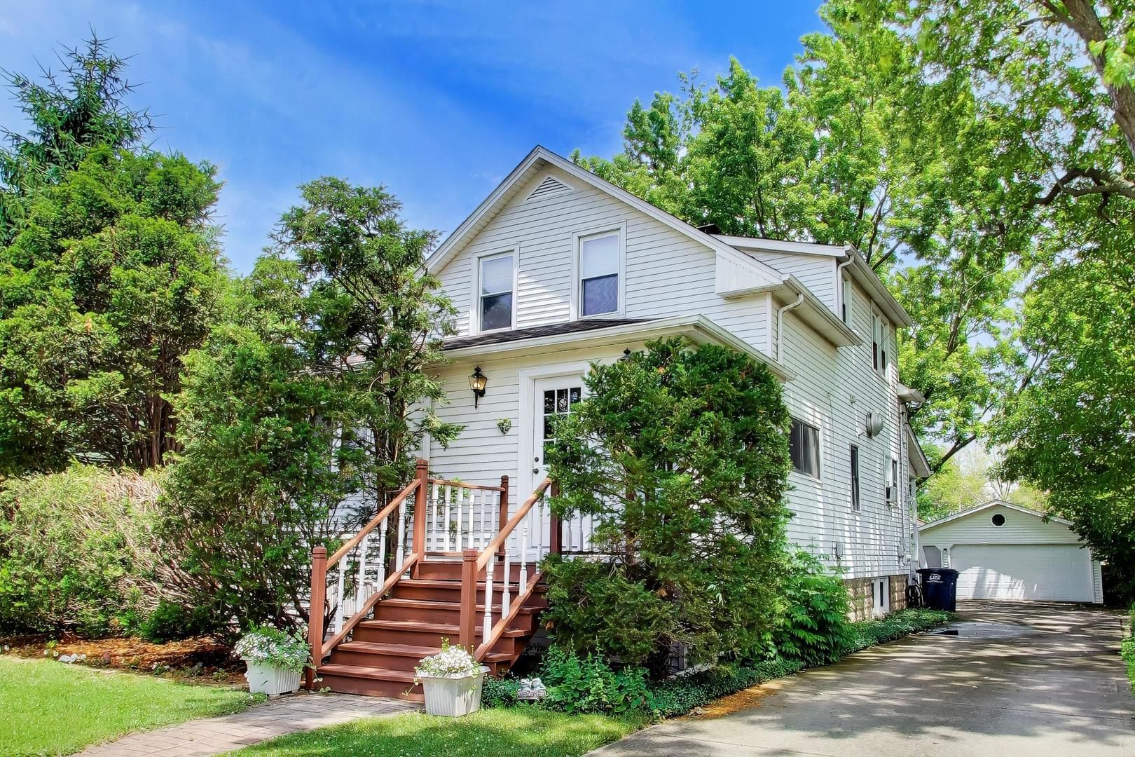 671 S 5th Avenue — Des Plaines, IL 60016