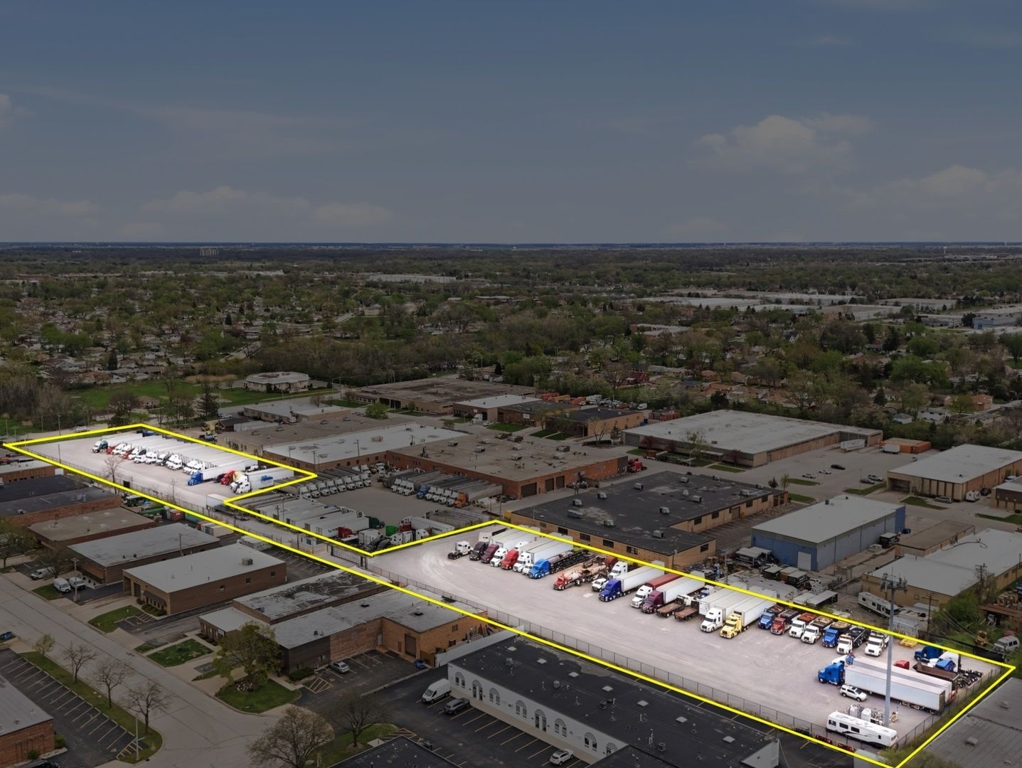 575 W Fullerton Avenue — Addison, IL 60101