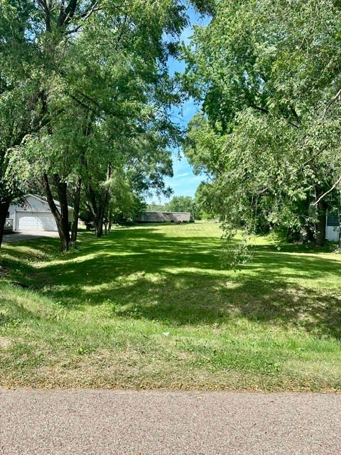 1229 Lakewood Drive — Lake Holiday, IL 60552