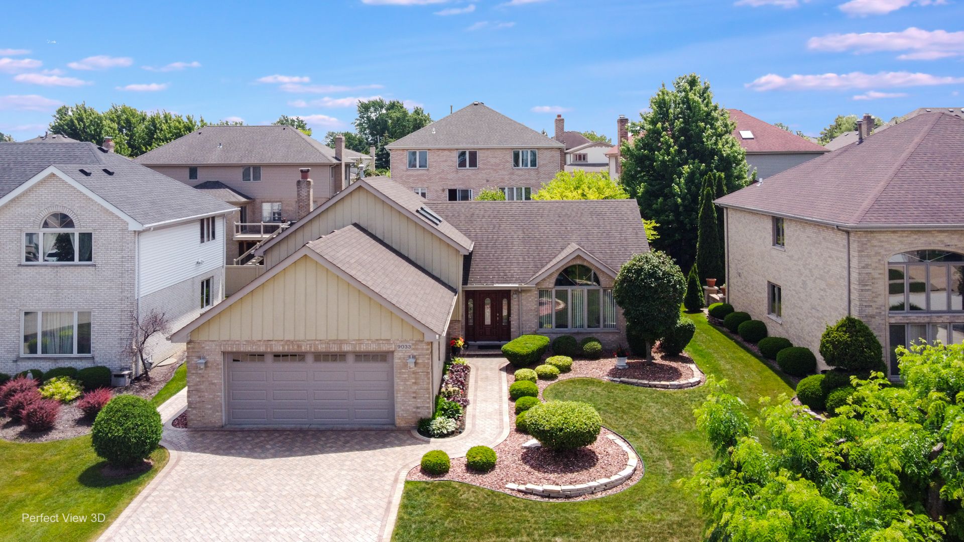 9033 Christina Drive — Hickory Hills, IL 60457