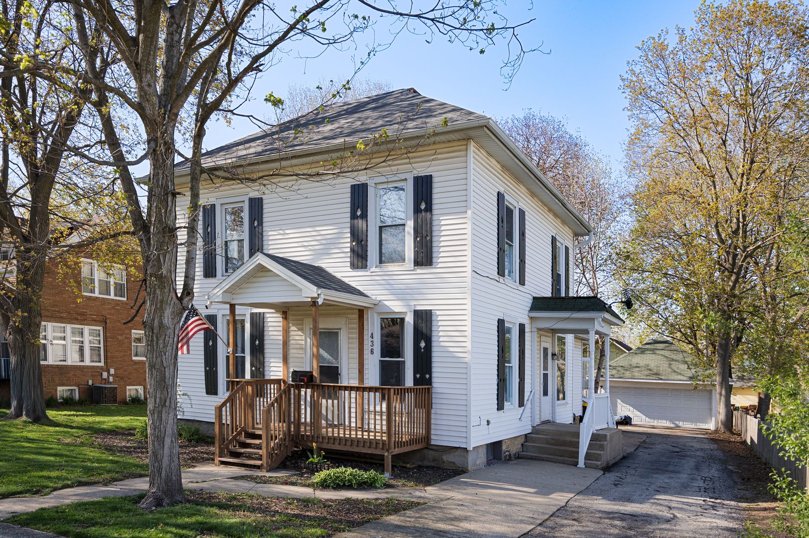436 W Washington Street — Marengo, IL 60152