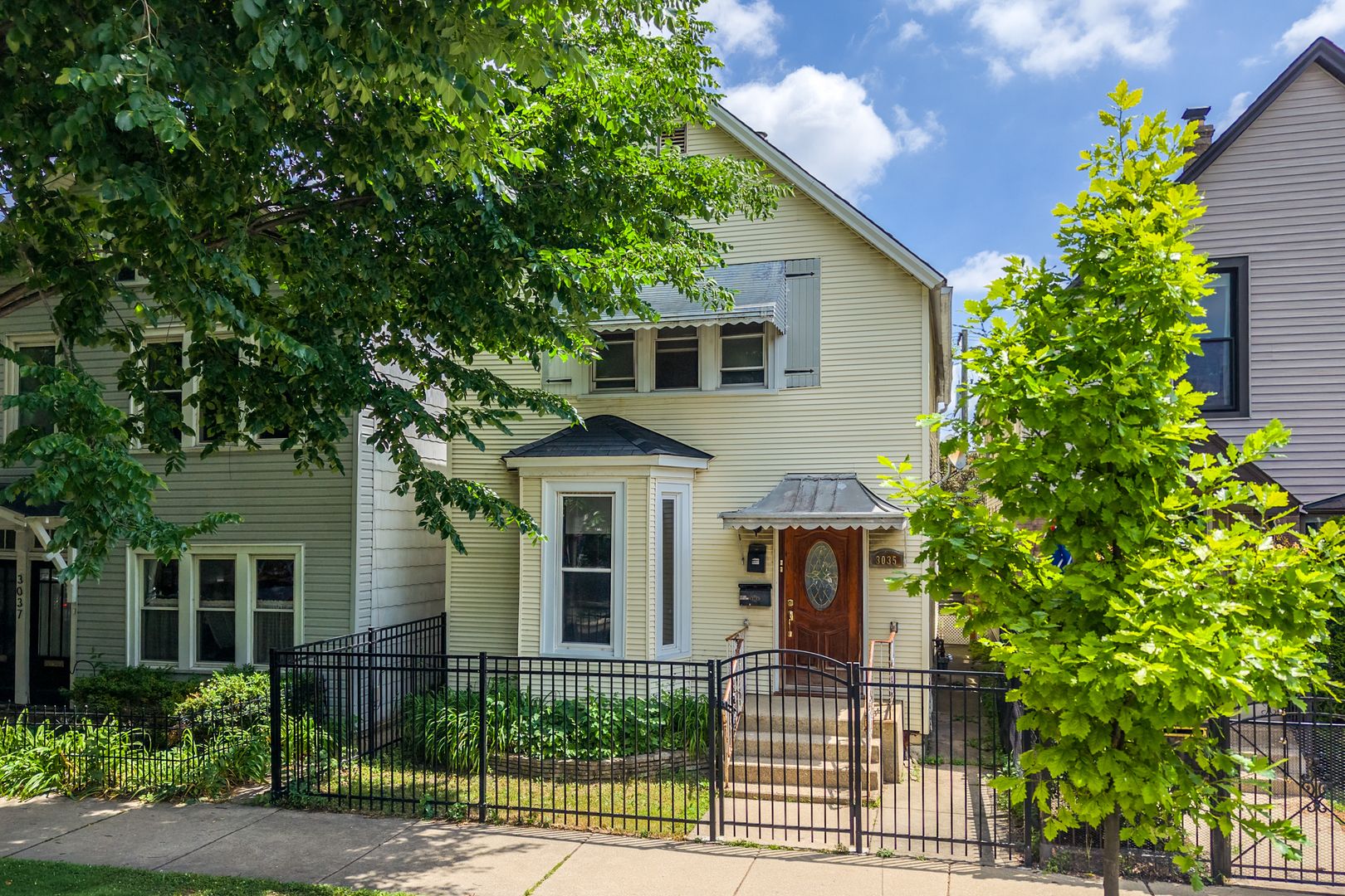 3035 N Spaulding Avenue — Chicago, IL 60618