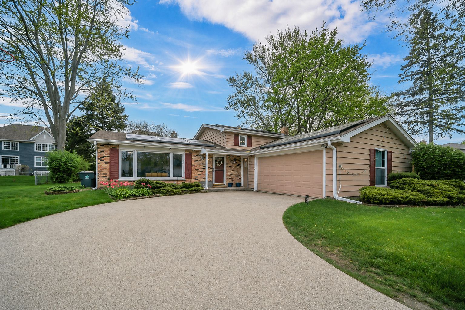 401 Greentree Parkway — Libertyville, IL 60048