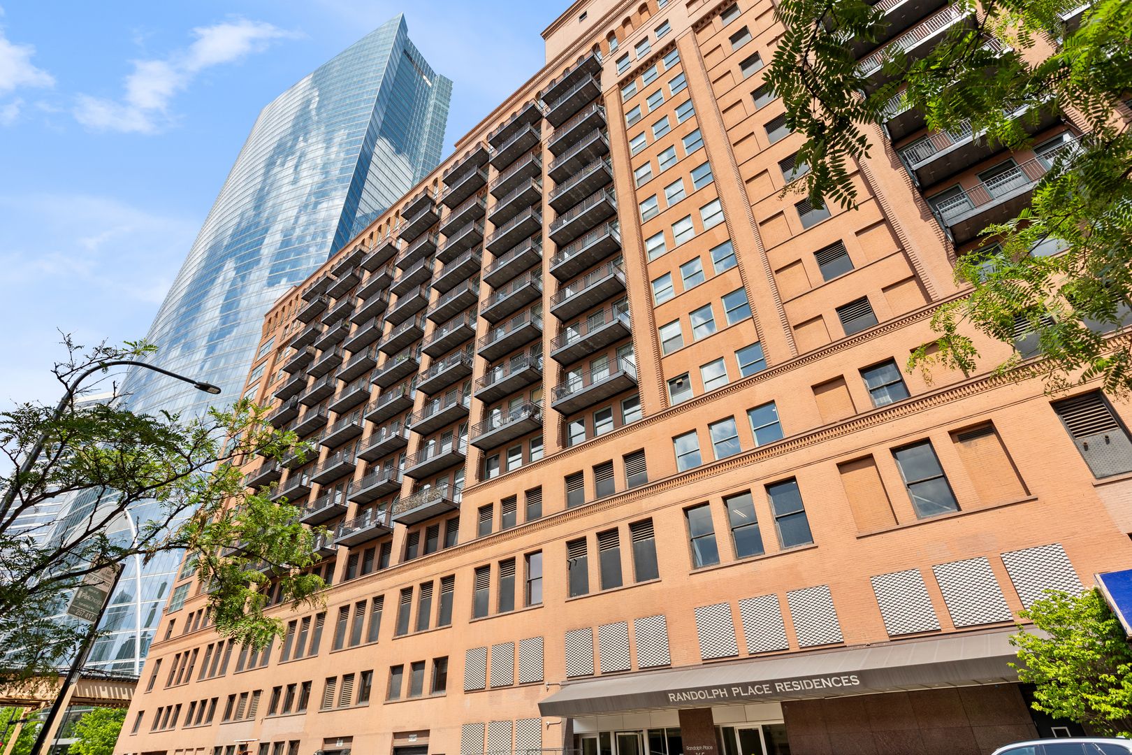 165 N CANAL Street #712 — Chicago, IL 60606