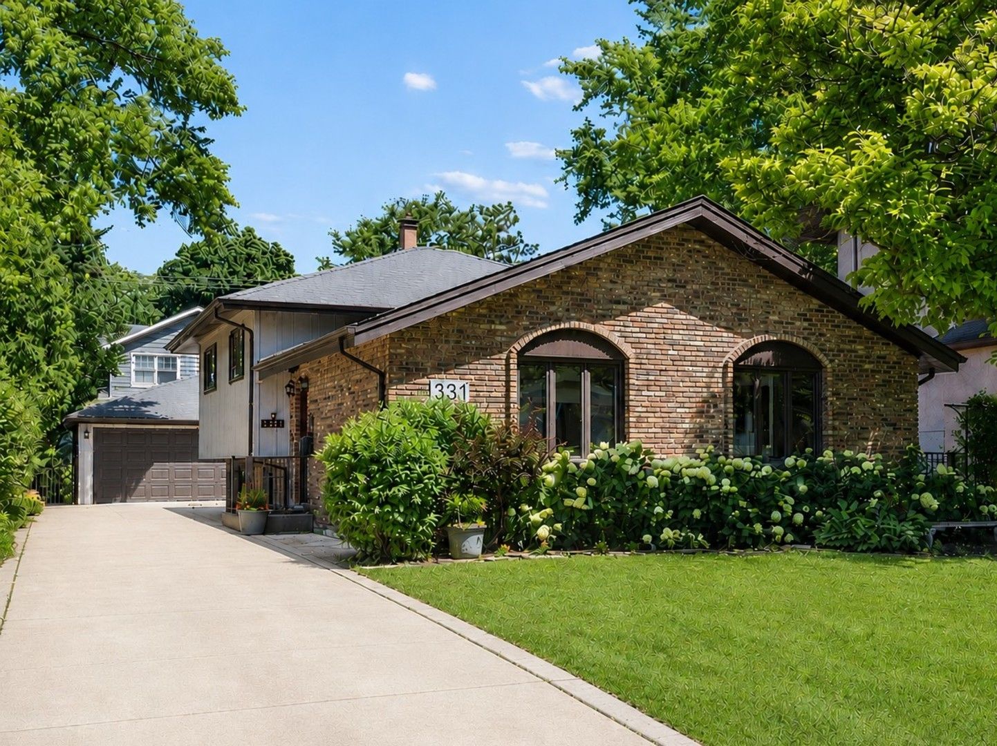 331 S 8TH Avenue — La Grange, IL 60525