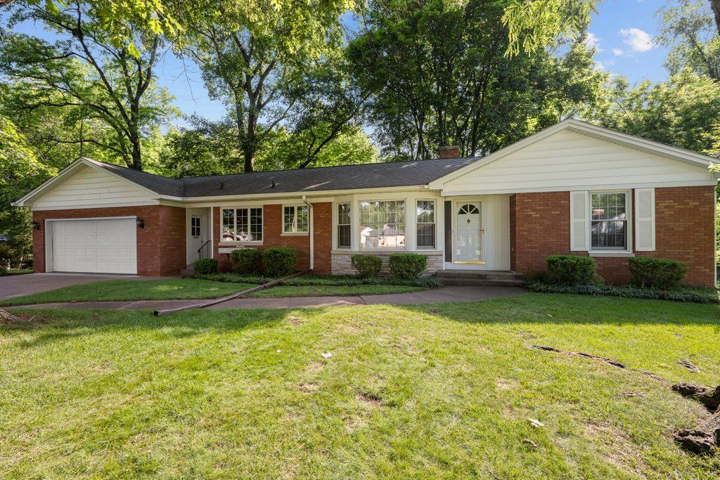 1545 26th Avenue — Rock Island, IL 61201
