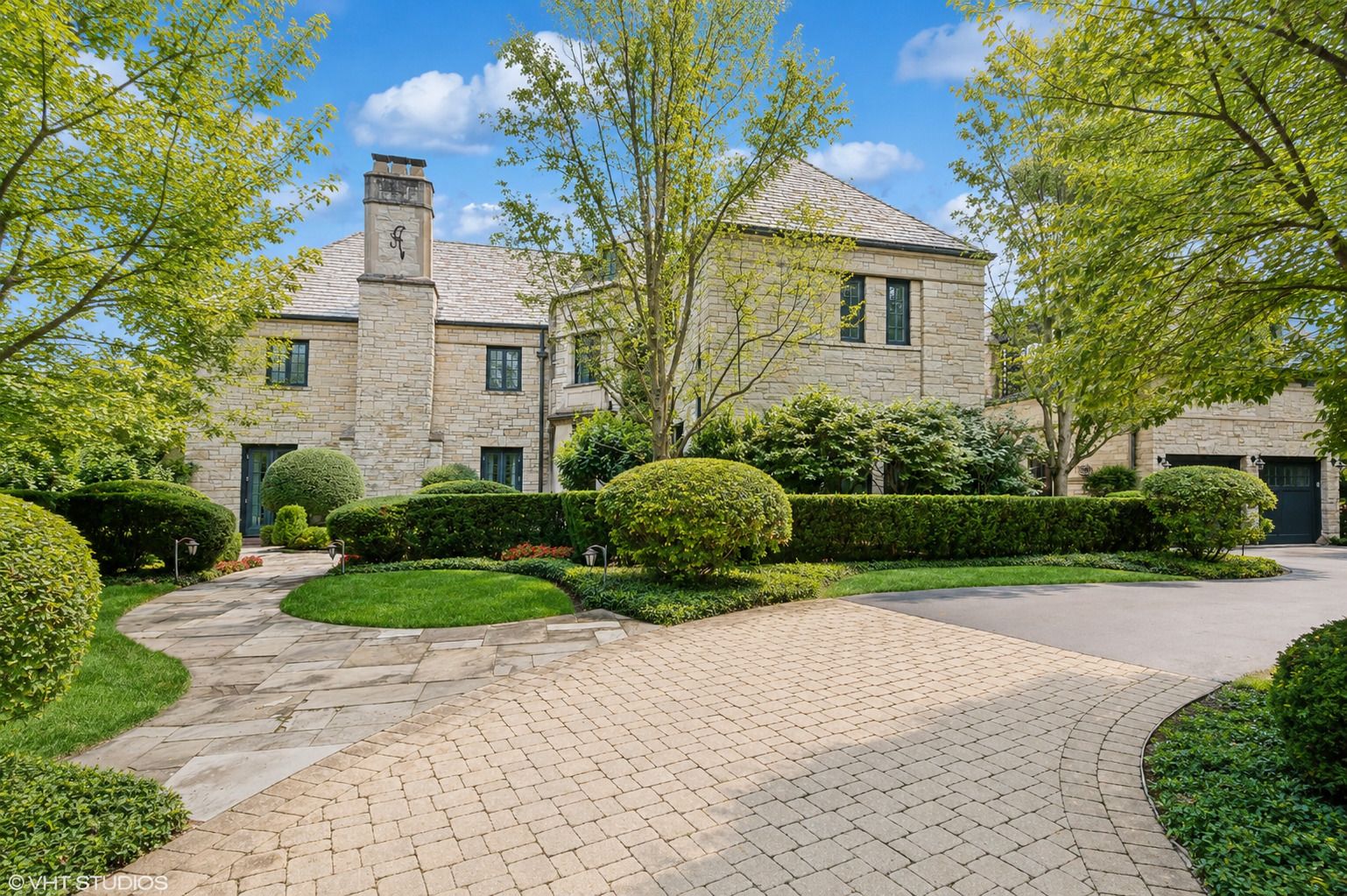 110 KENILWORTH Avenue — Kenilworth, IL 60043