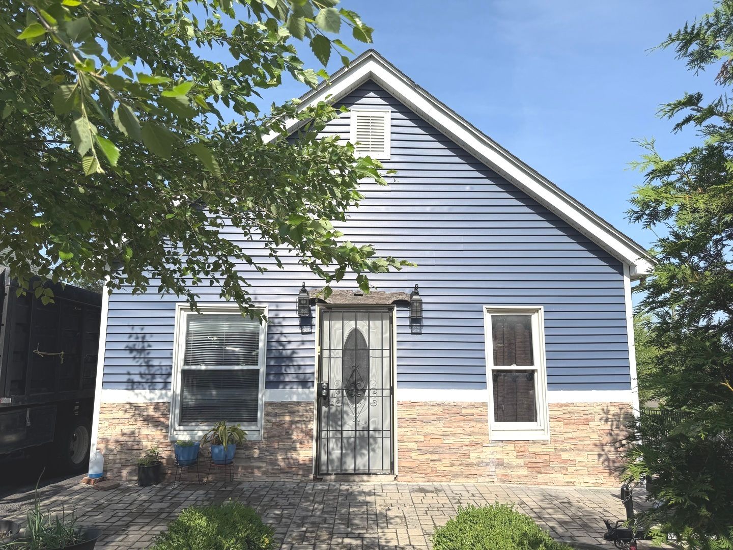 509 Fairbanks Avenue — Joliet, IL 60432