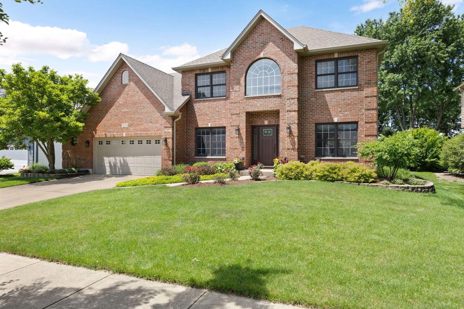2679 Freeland Circle — Naperville, IL 60564