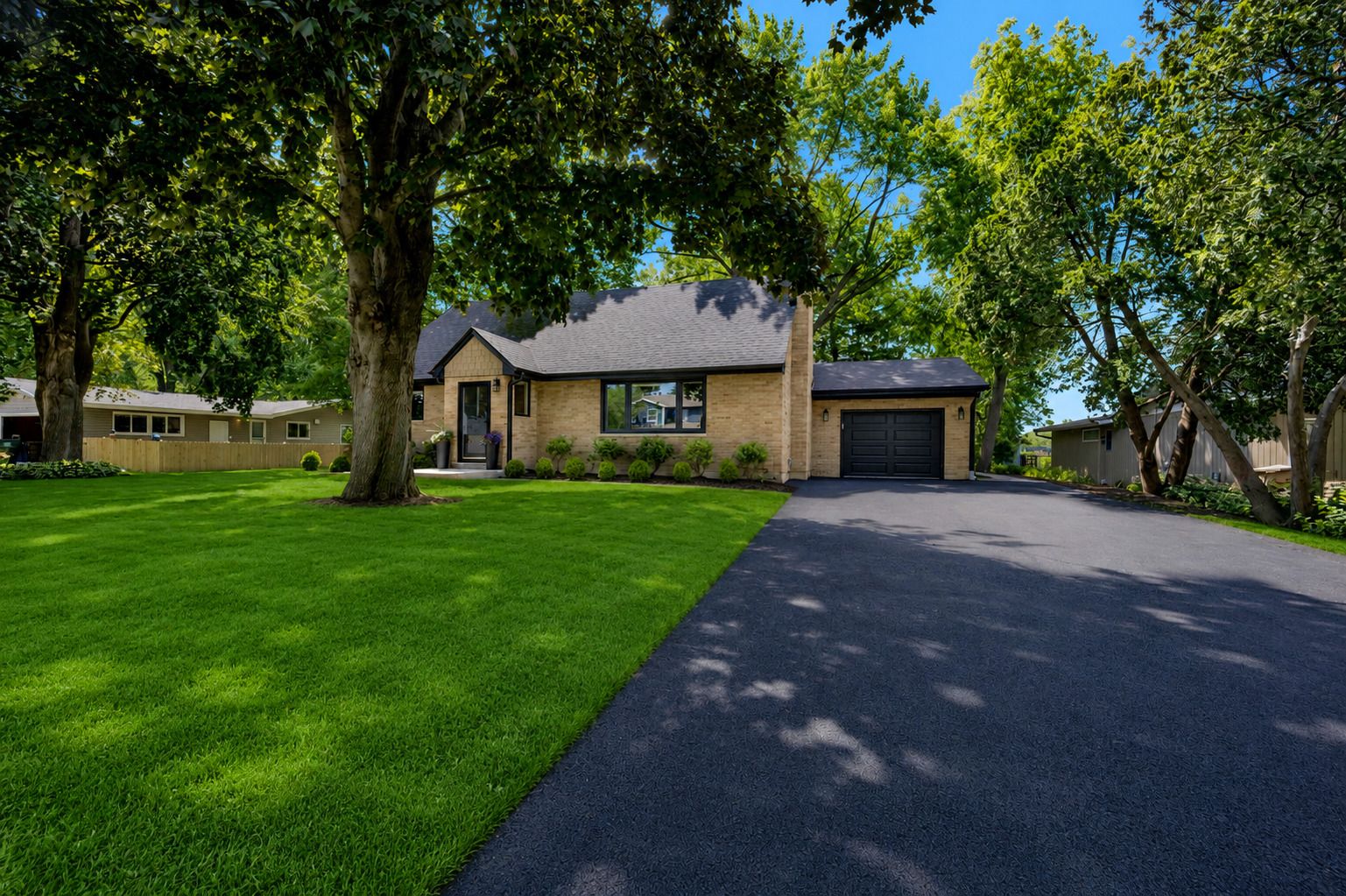 141 Adler Drive — Libertyville, IL 60048