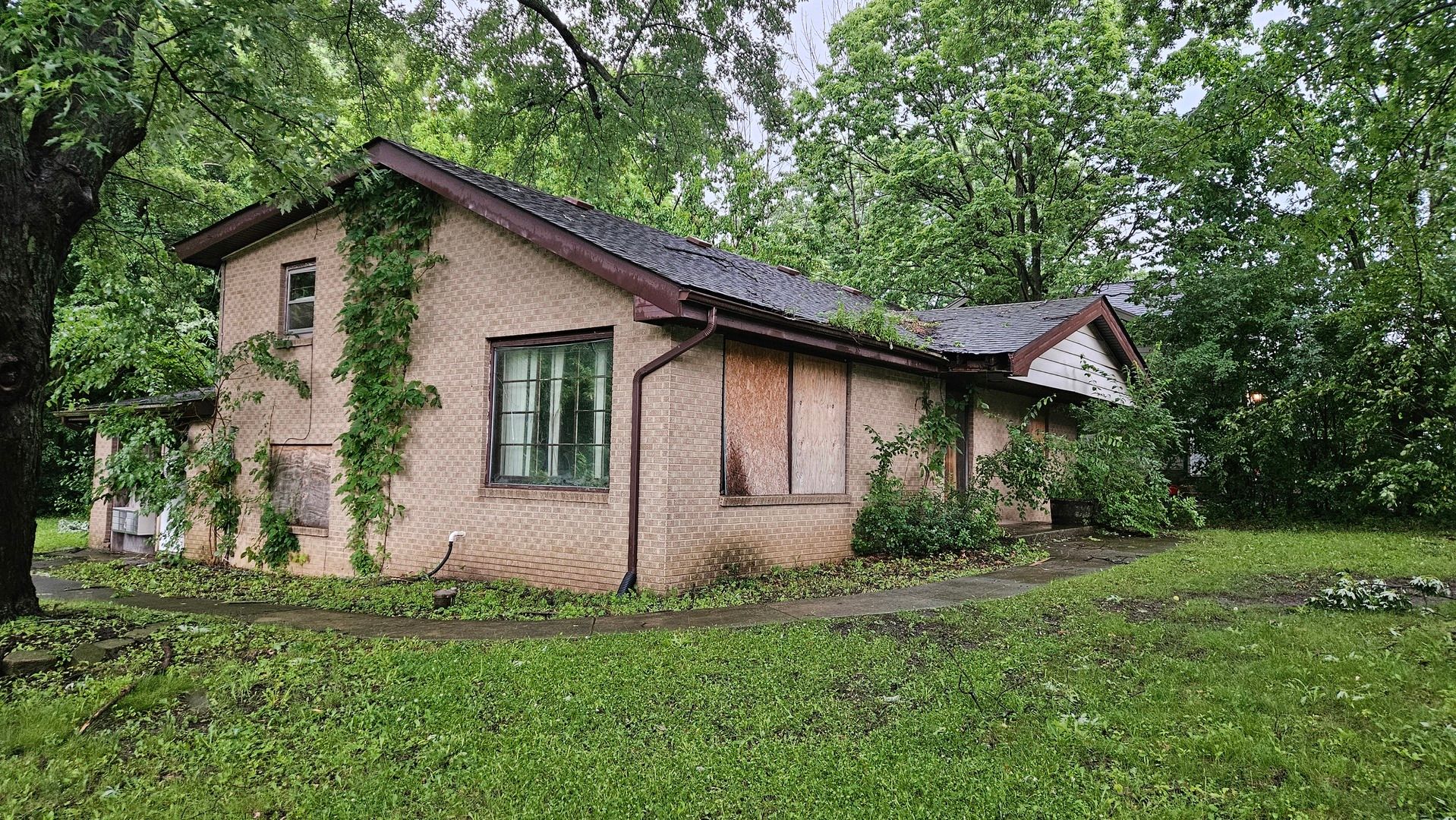 335 Carol Road — New Lenox, IL 60451