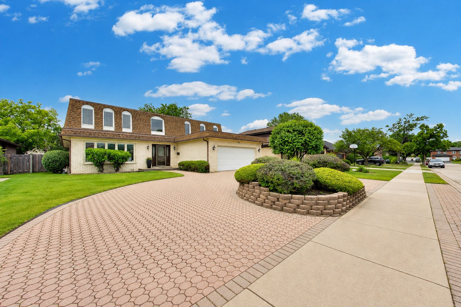 9350 Neenah Avenue — Morton Grove, IL 60053