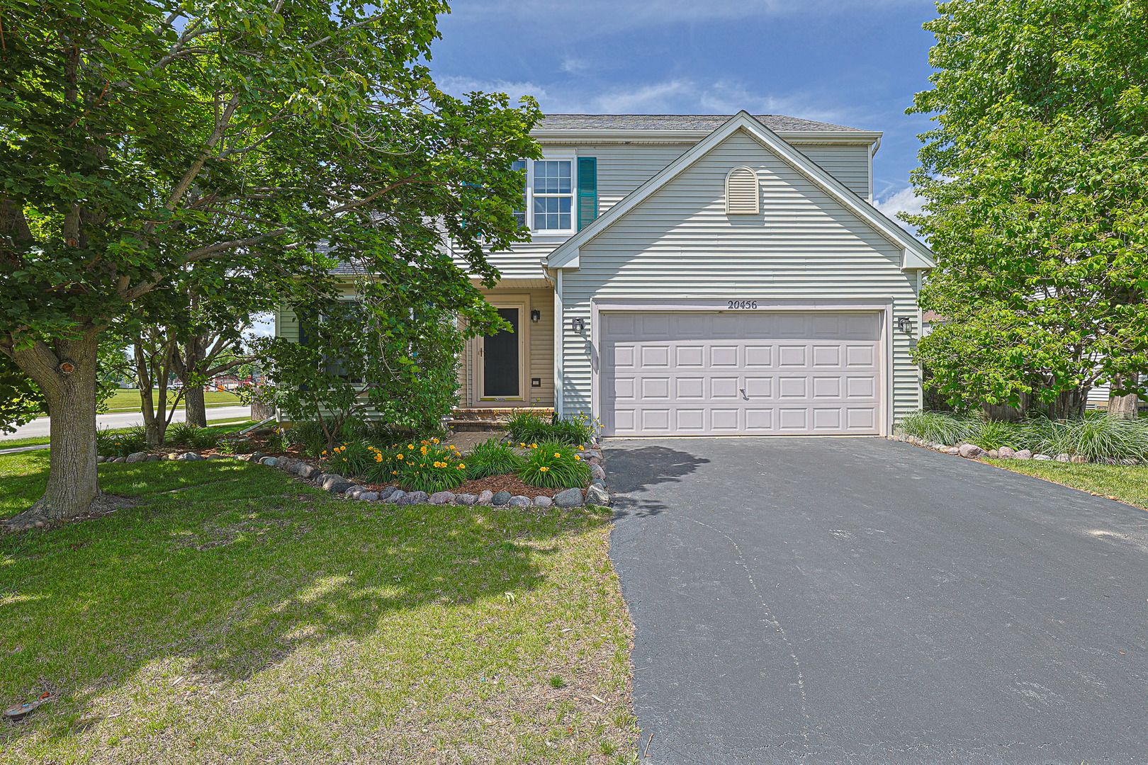 20456 Spruce Lane — Crest Hill, IL 60403