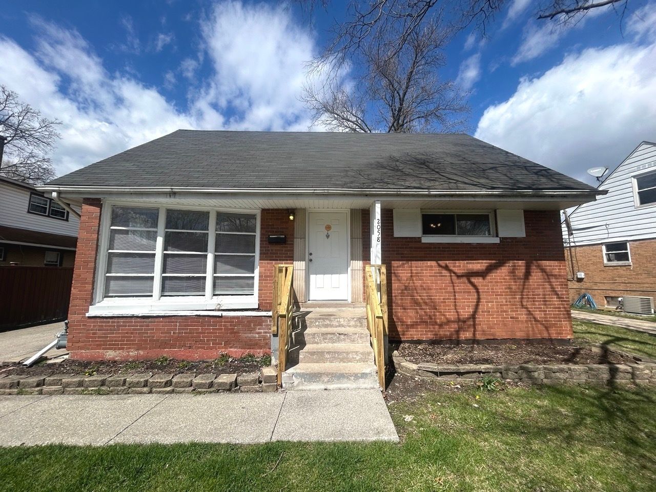 2058 Downey Road — Homewood, IL 60430