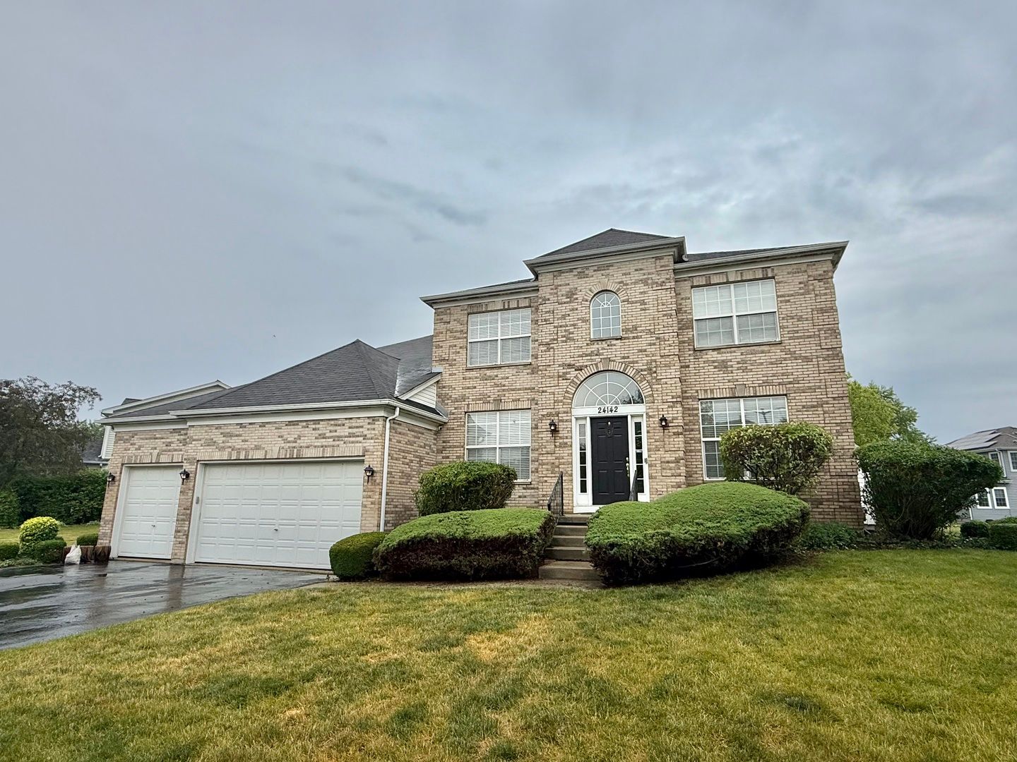 24142 Mill Creek Lane — Plainfield, IL 60586
