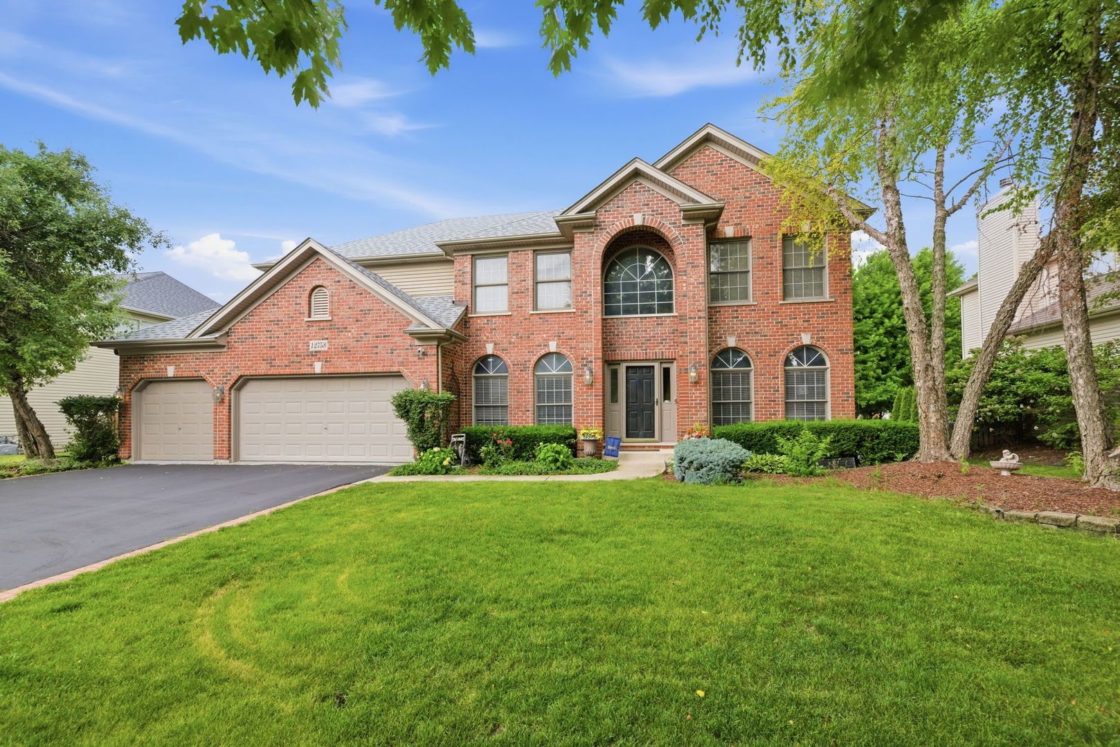 12758 Barrow Lane — Plainfield, IL 60585