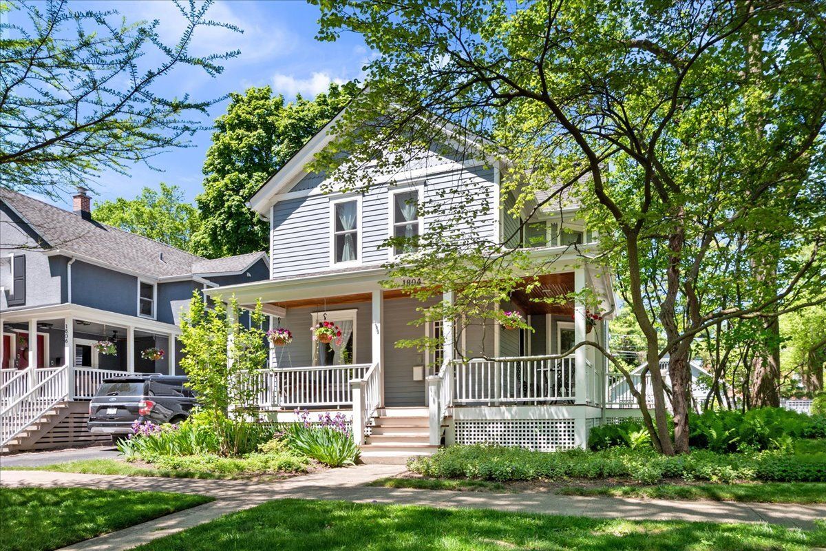 1804 Elmwood Avenue — Wilmette, IL 60091