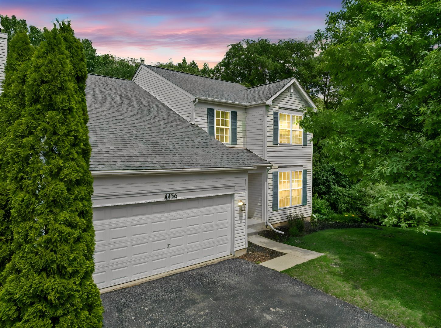 4456 W Lawn Avenue — Waukegan, IL 60085