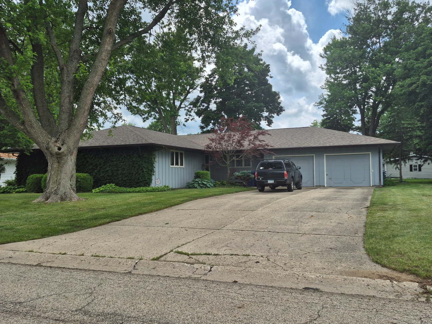627 Shadycrest Drive — Kewanee, IL 61443