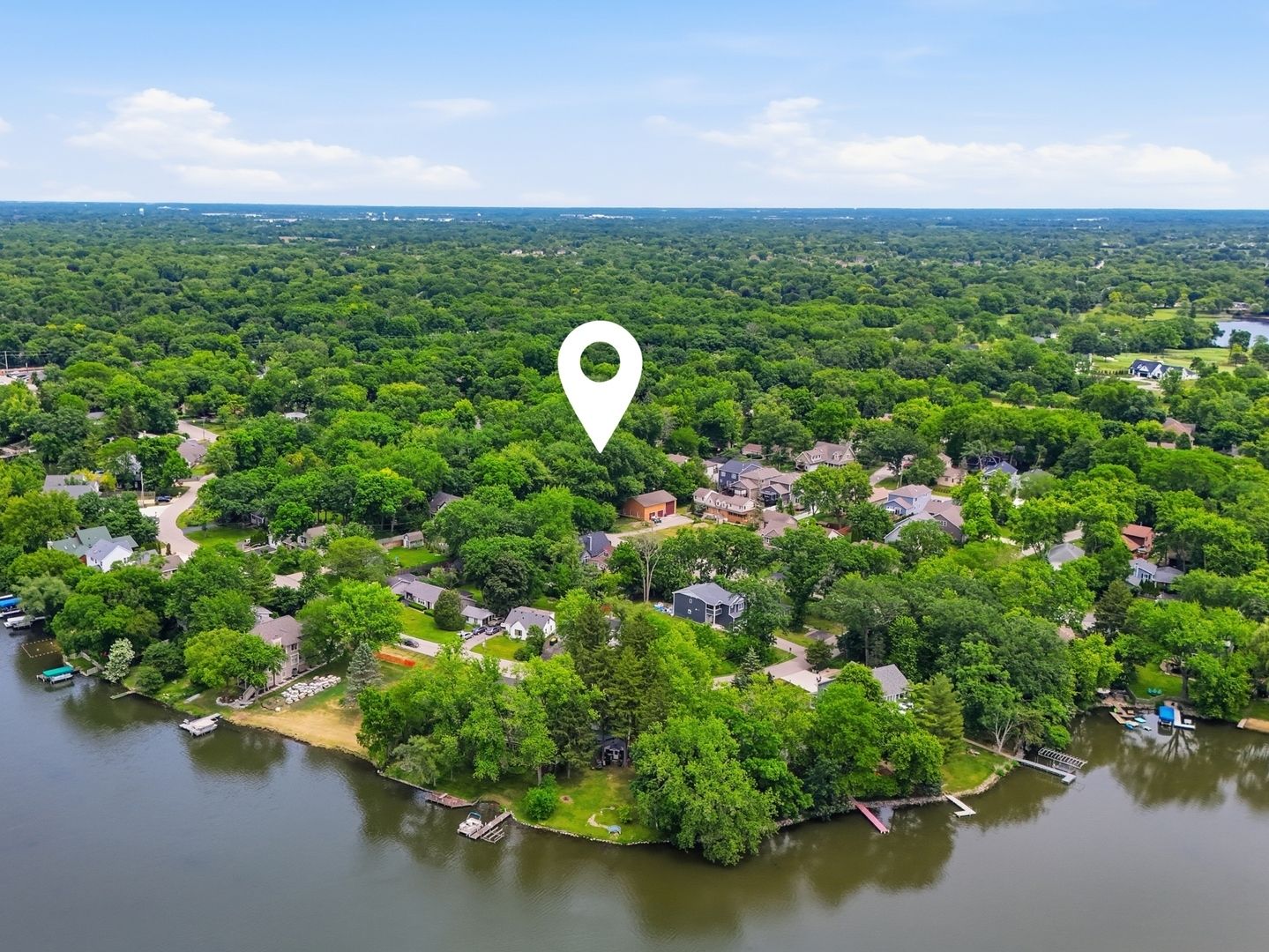 24005 N VALLEY Road — Lake Zurich, IL 60047