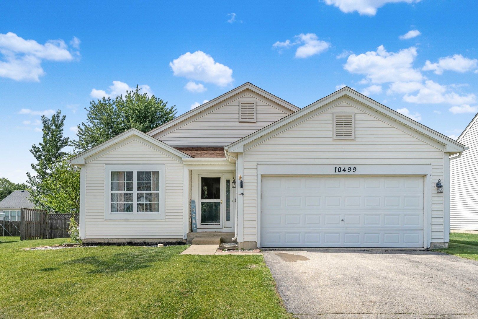 10499 Fleetwood Street — Huntley, IL 60142
