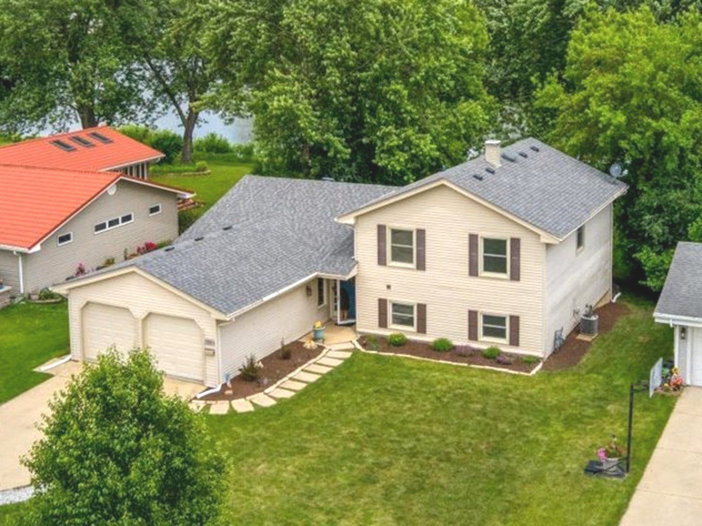 2020 Carling Road — Hoffman Estates, IL 60169