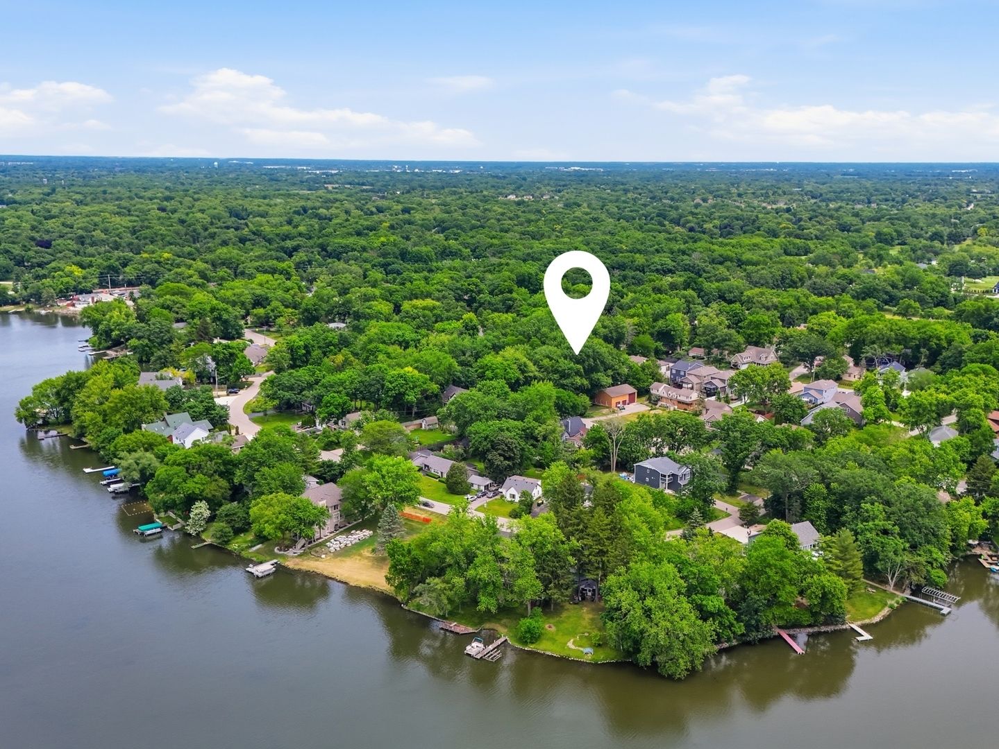 24017 N VALLEY Road — Lake Zurich, IL 60047