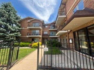 6307 S Nashville Avenue #2N — Chicago, IL 60638