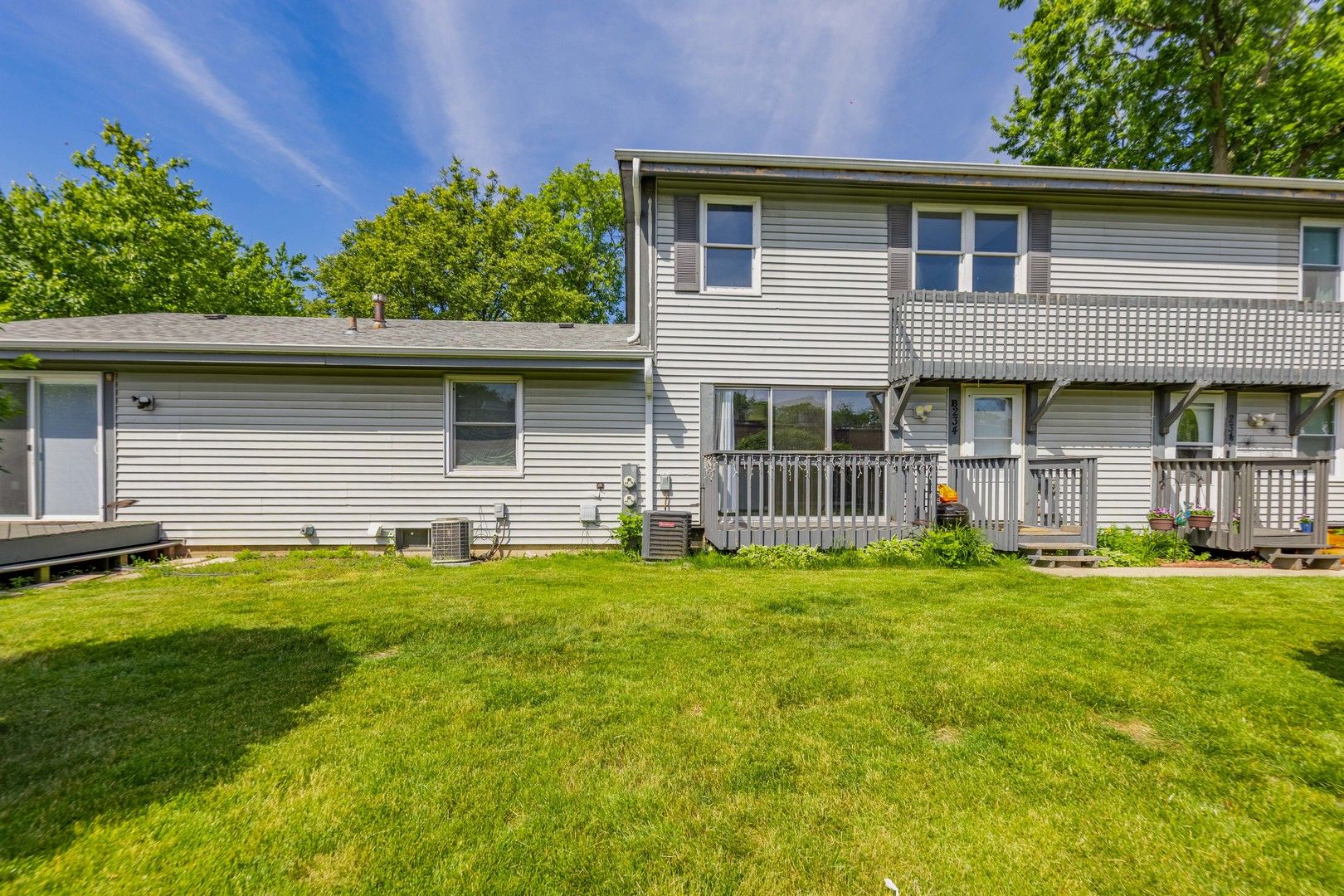234 Dakota Court #B — Bolingbrook, IL 60440