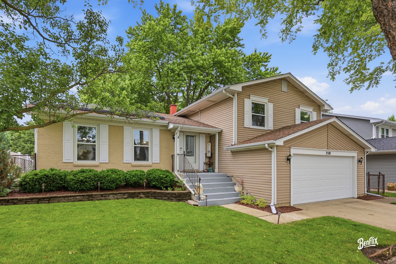 750 Dunhill Drive — Buffalo Grove, IL 60089