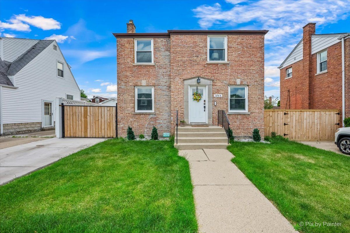 3248 N Odell Avenue — Chicago, IL 60634