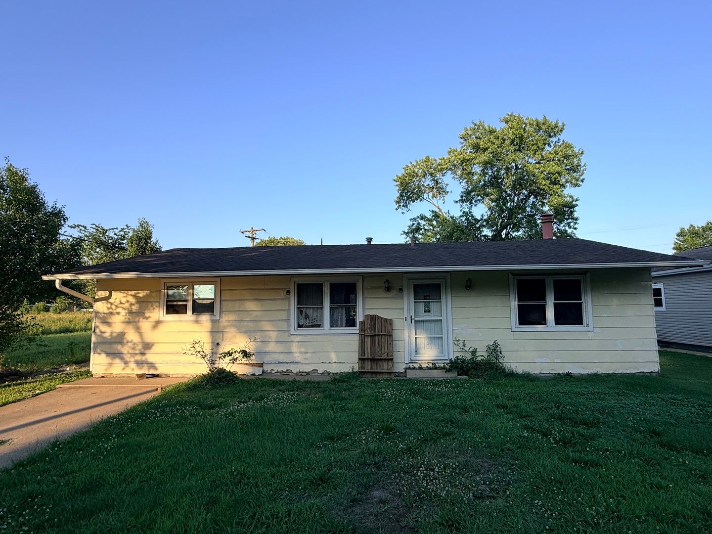 1322 N 16th Street — Murphysboro, IL 62966