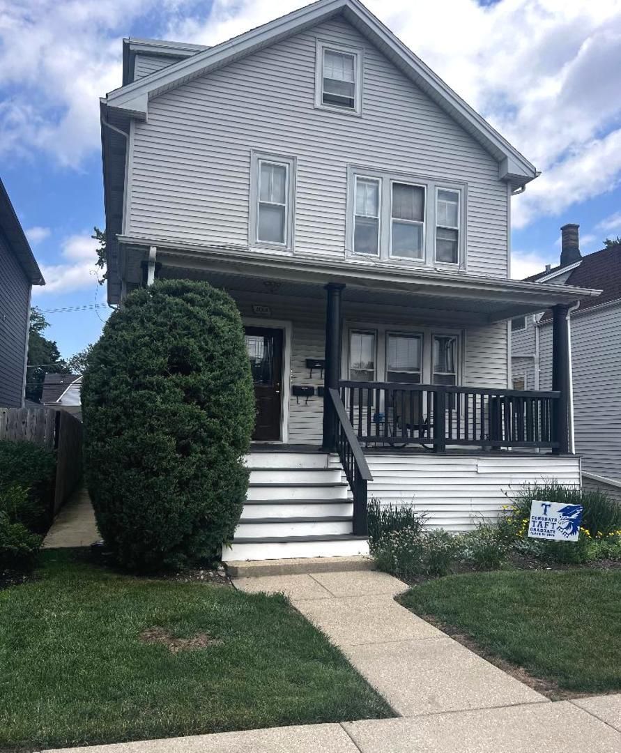 5008 W Strong Street — Chicago, IL 60630
