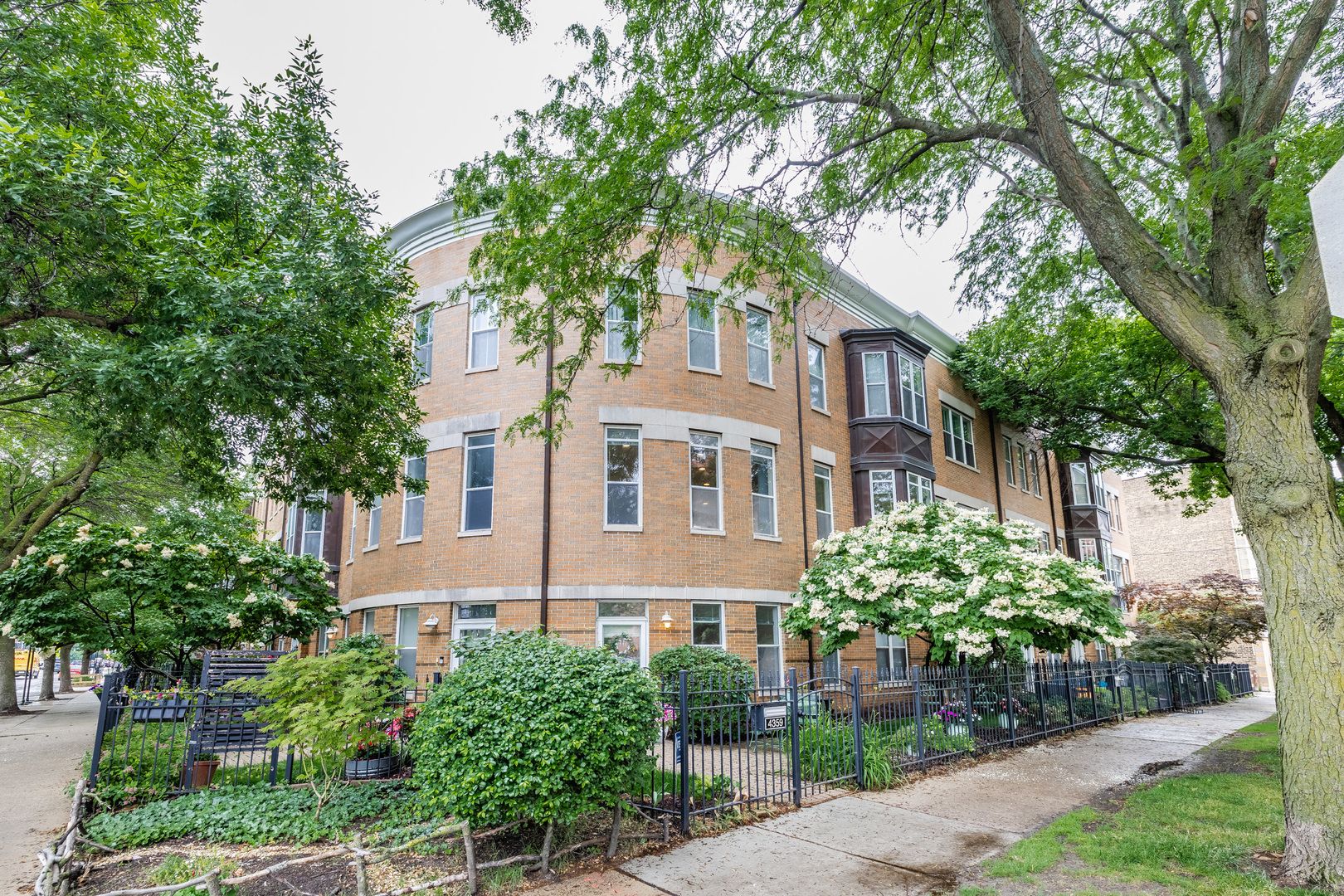 4359 N Campbell Avenue — Chicago, IL 60618