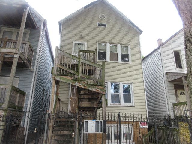 8711 S Exchange Avenue — Chicago, IL 60617