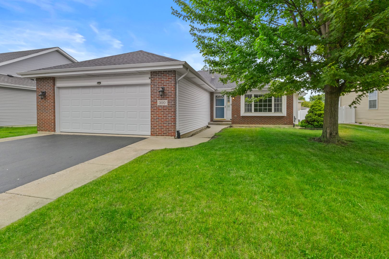 300 Quail Hollow Drive — Beecher, IL 60401