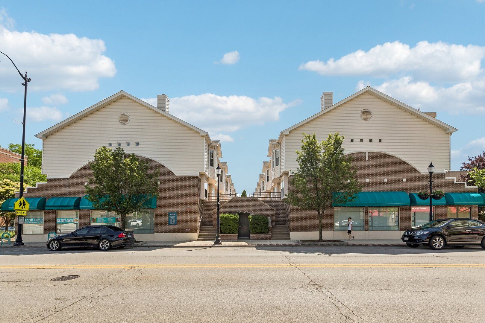 8029 Lincoln Avenue — Skokie, IL 60077