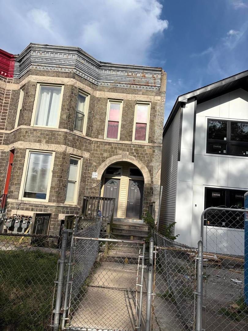 7230 S Wentworth Avenue — Chicago, IL 60621